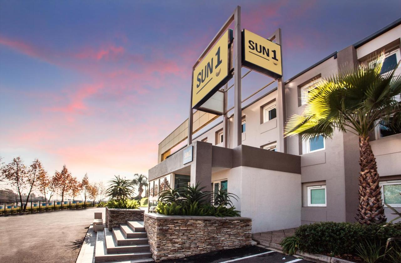 Ecomotel Grayston Previously Known As Sun1 Wynberg Johannesbourg Extérieur photo